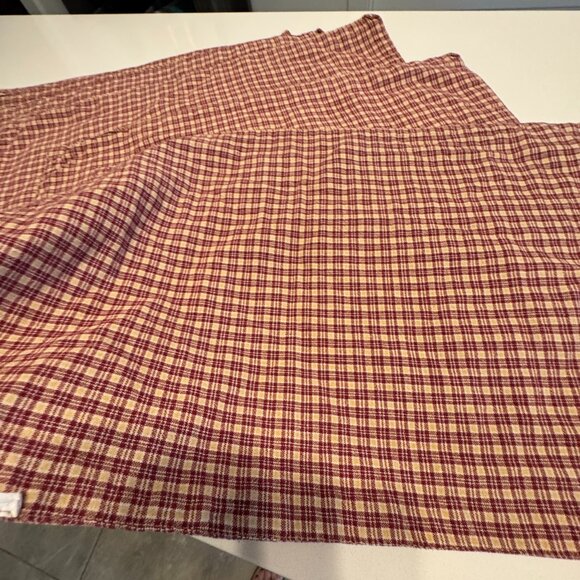 6 Fabric Placemats Checkered Embroidery Faith Family Friends Tan Red Black - Picture 8 of 10